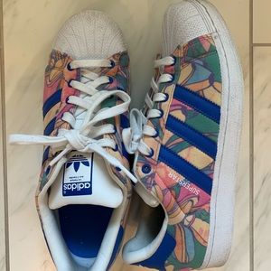ADIDAS SUPERSTARS - Bright floral - Size 10